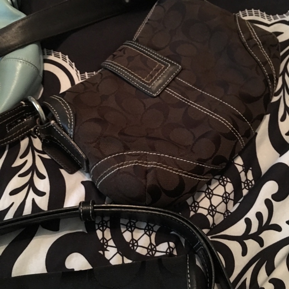 Purses - Picture 3 of 4
